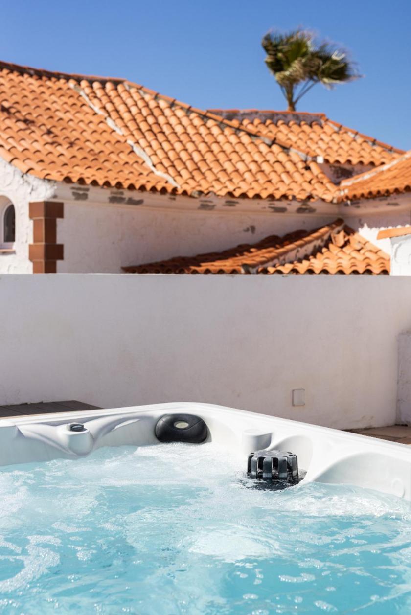 Casa Naranja: Family-friendly With Heated Pool And Bbq Villa
